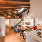 Aly D'angelo - Im Turm By Interhome Bardolino