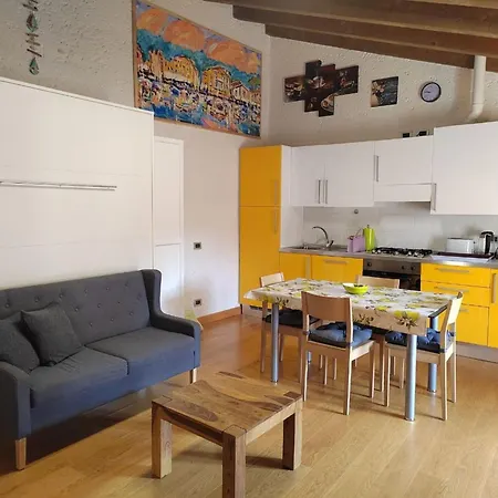 Aly D'angelo - Im Turm By Interhome Апартаменти Бардоліно