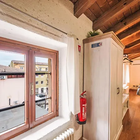 Aly D'angelo - Im Turm By Interhome * Bardolino