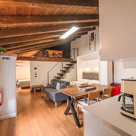 Aly D'angelo - Im Turm By Interhome Bardolino