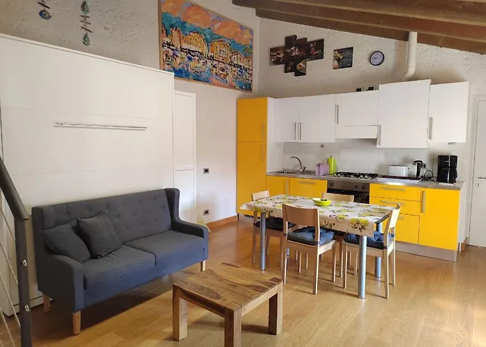 Aly D'angelo - Im Turm By Interhome Appartement Bardolino